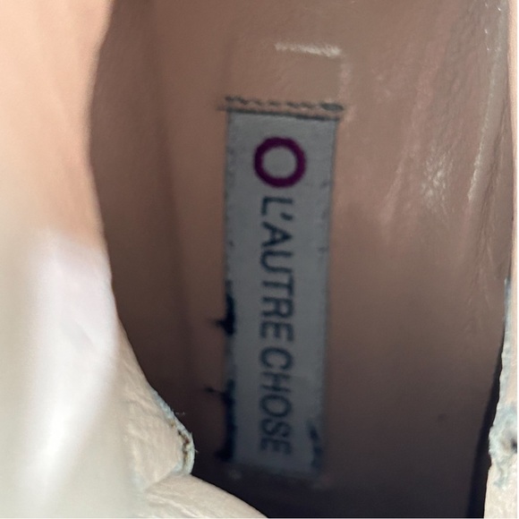 L'Autre Chose Leather Ankle Boots w/Wrap Around Buckle  Strap, Sz 39 EU / 8.5 US - Picture 8 of 8